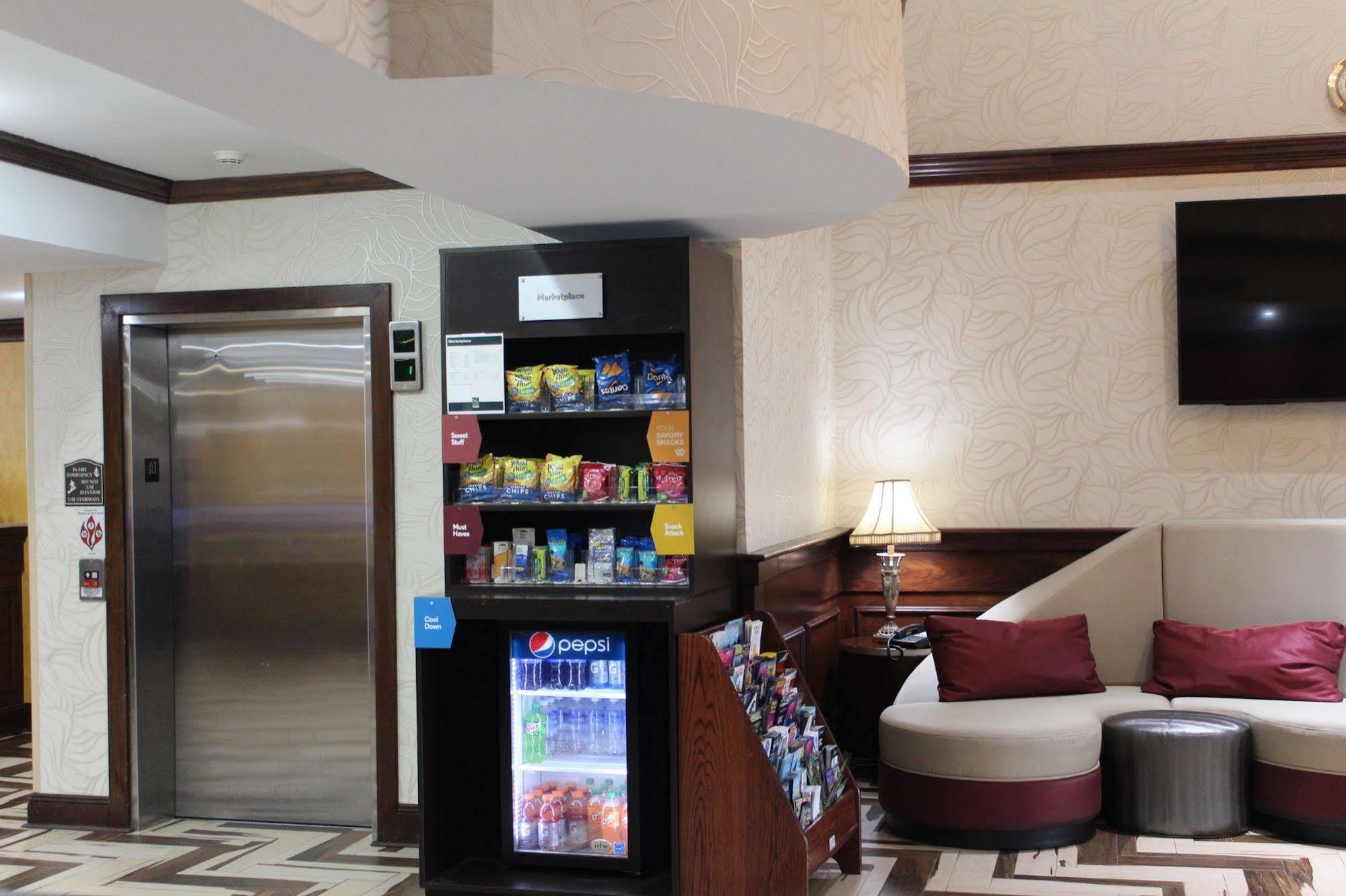 Quality Suites Nyc Gateway North Bergen Ngoại thất bức ảnh